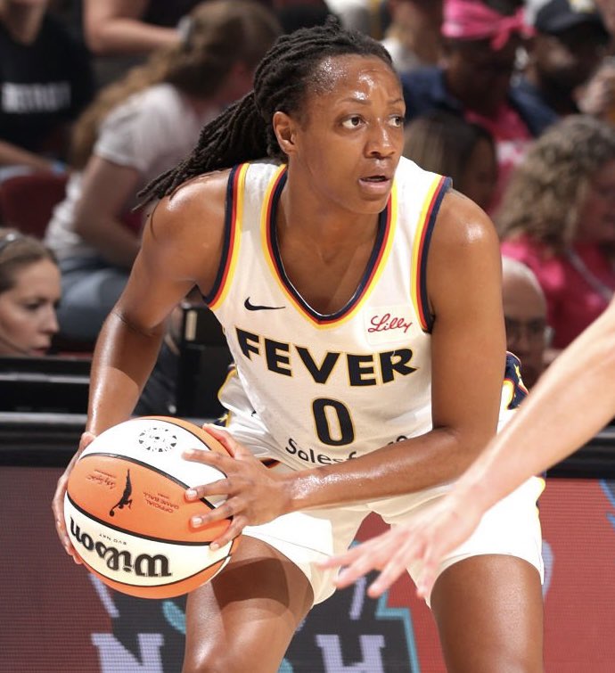 Fastest player in Fever history to reach 500 points in a season.